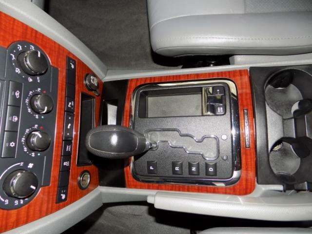 2006 Jeep Grand Cherokee Limited 4dr SUV 4WD w/ Front Side Airbags